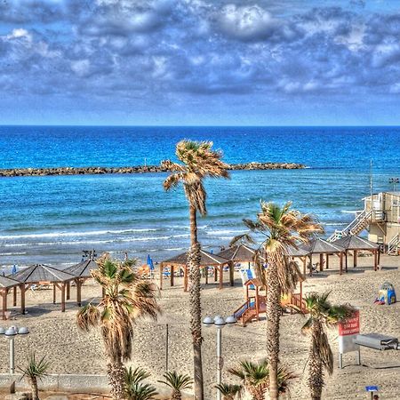 Designed Beach Apartments Tel Aviv Exterior photo