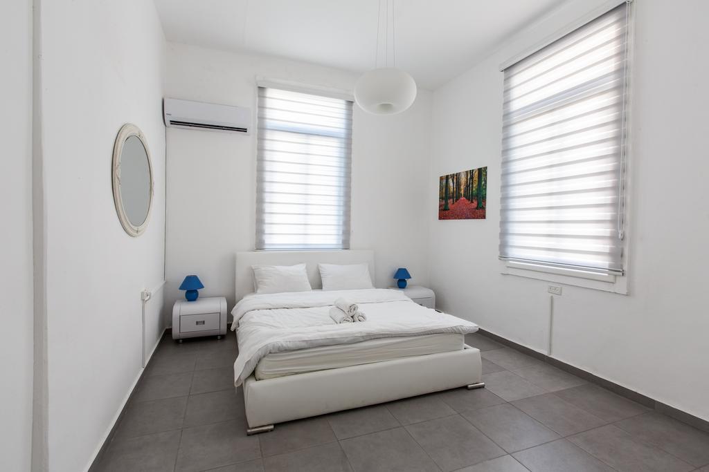 Designed Beach Apartments Tel Aviv Room photo