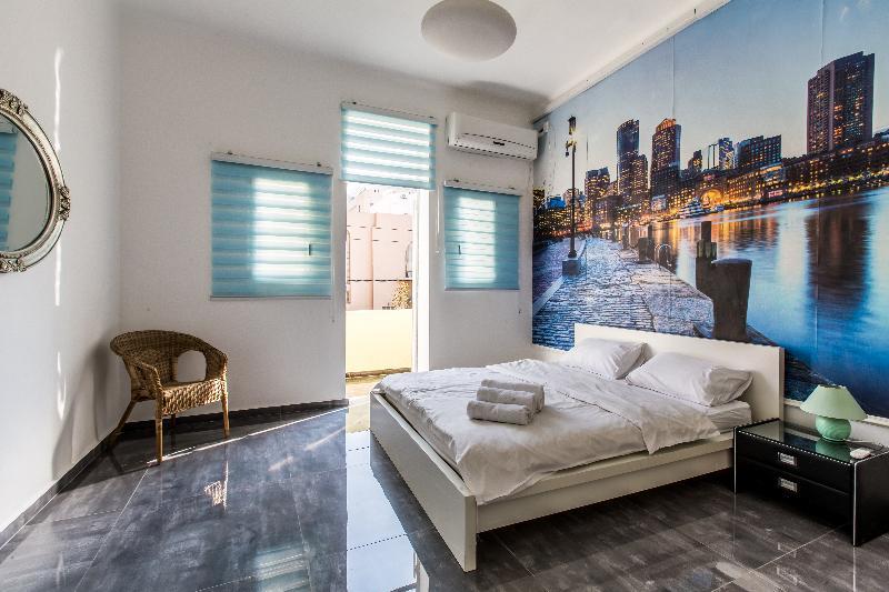 Designed Beach Apartments Tel Aviv Exterior photo