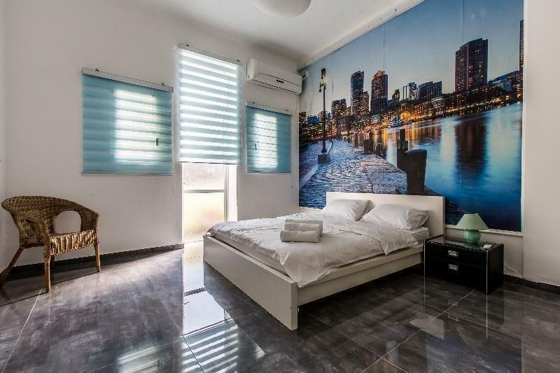 Designed Beach Apartments Tel Aviv Exterior photo